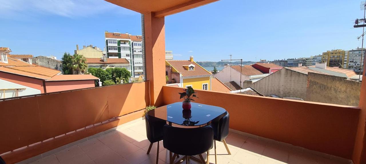 Apartmán Relax In Lisbon For 4 People With Terrace And Parking Exteriér fotografie